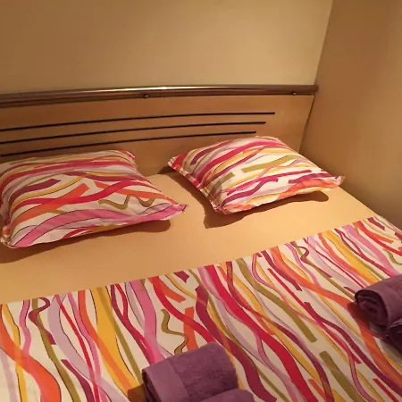 Holiday House Апартаменты