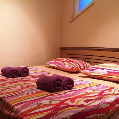 Holiday House *