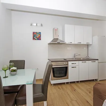 Апартаменты Holiday House