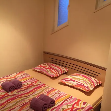 Апартаменты Holiday House *