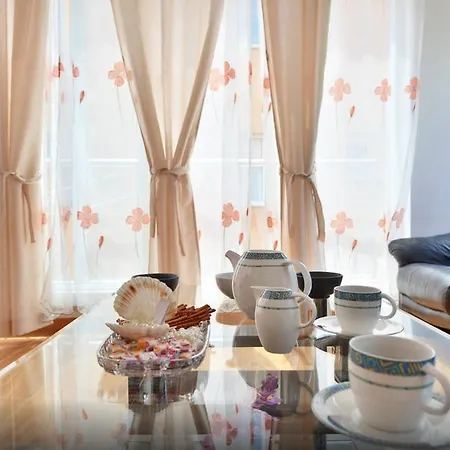 Апартаменты Holiday House *